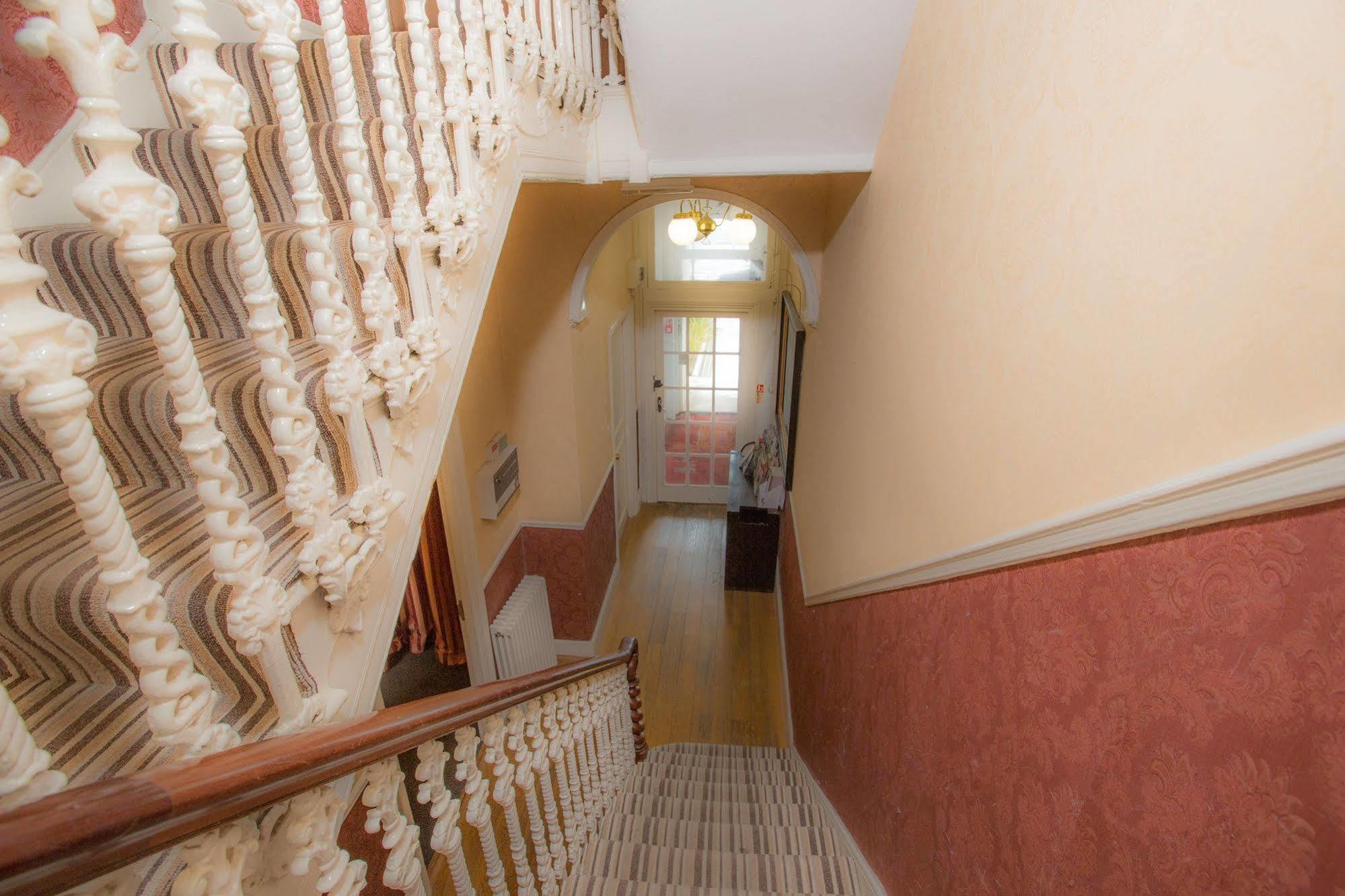 Cecil House Hotel Hove Esterno foto